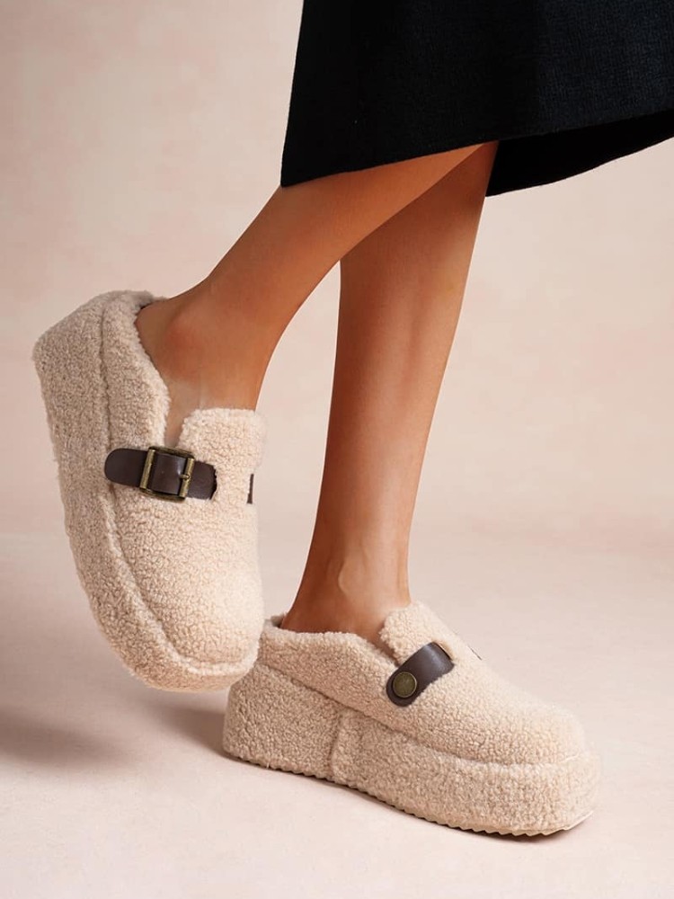 BEIGE SLIP ON - HARINSON